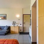 B116 By Interhome Гиффа