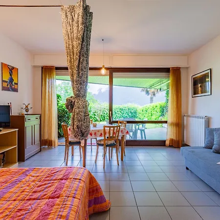 B116 By Interhome
